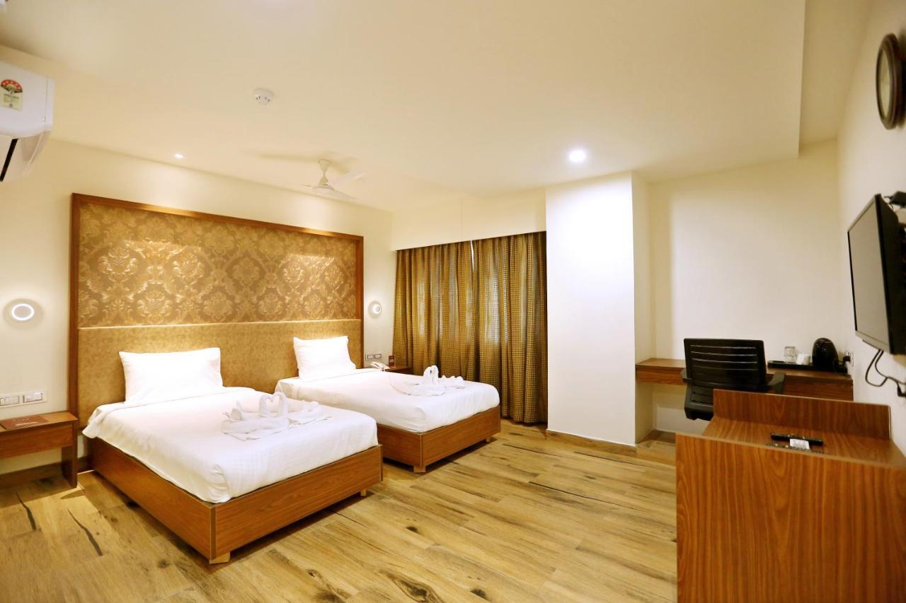 Hotel Shubham Palace Hyderabad Ngoại thất bức ảnh